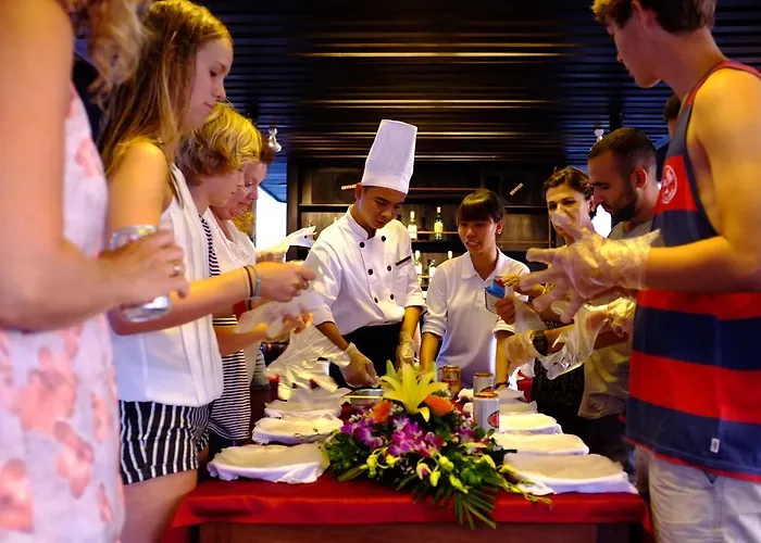 Khách sạn Glory Legend Cruise Hạ Long