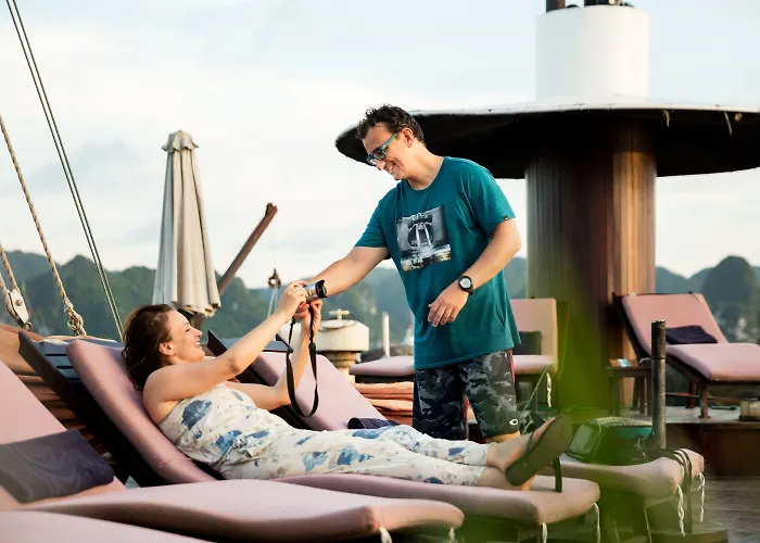 Glory Legend Cruise Hạ Long