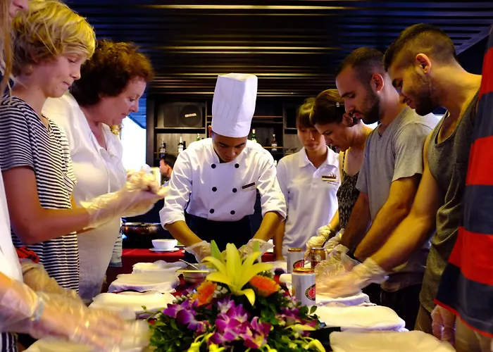 Glory Legend Cruise 4* Hạ Long