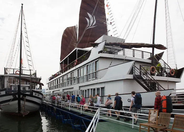Khách sạn Glory Legend Cruise