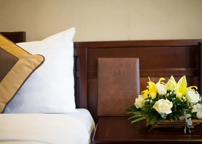 Khách sạn Glory Legend Cruise Hạ Long