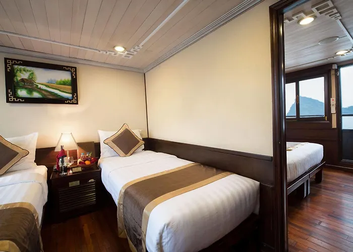 Glory Legend Cruise Khách sạn