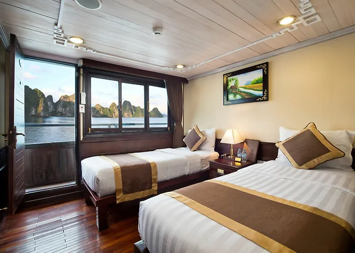Glory Legend Cruise Khách sạn 4*